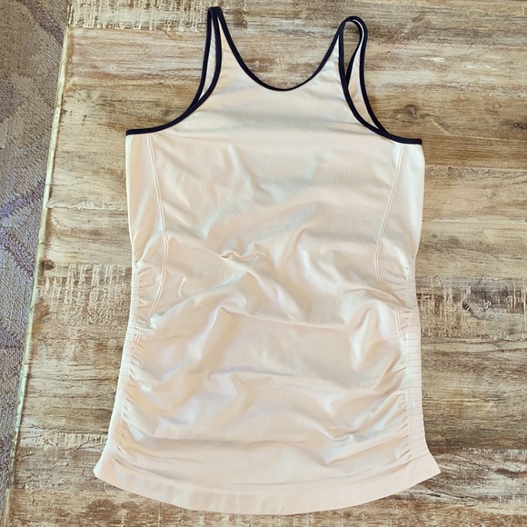 Lululemon tank - Picture 2 of 8